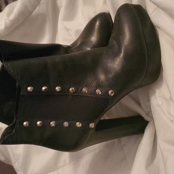 Michael Kors Leather Booties with Silver Studs - Size 8.5 - Picture 1 of 3